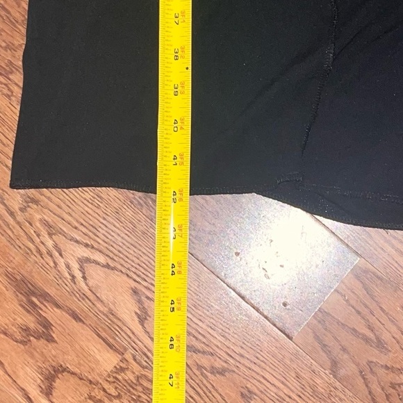 ⭐️Host Pick⭐️Theory Black V Neck Dress!! Size 10 sleeveless shoulder ties V back - Picture 14 of 14